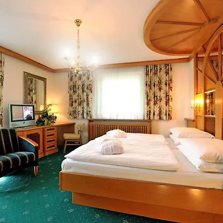 Hotel Alpina 4*